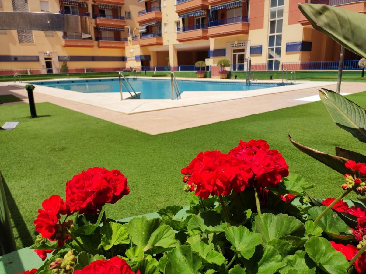 Paraiso Sol Lovely 1 Bedroom In Torrox Costa Bagian luar foto